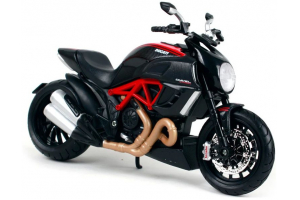MAISTO model motorky DUCATI DIAVEL CARBON KIT 2011 1:12